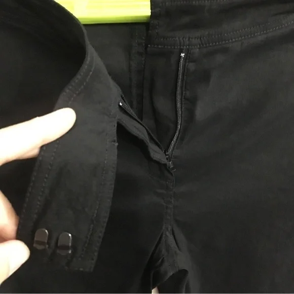 Eileen Fisher NWOT Straight Pants “Sample” Black Lightweight size Small (6-8) - Picture 5 of 10